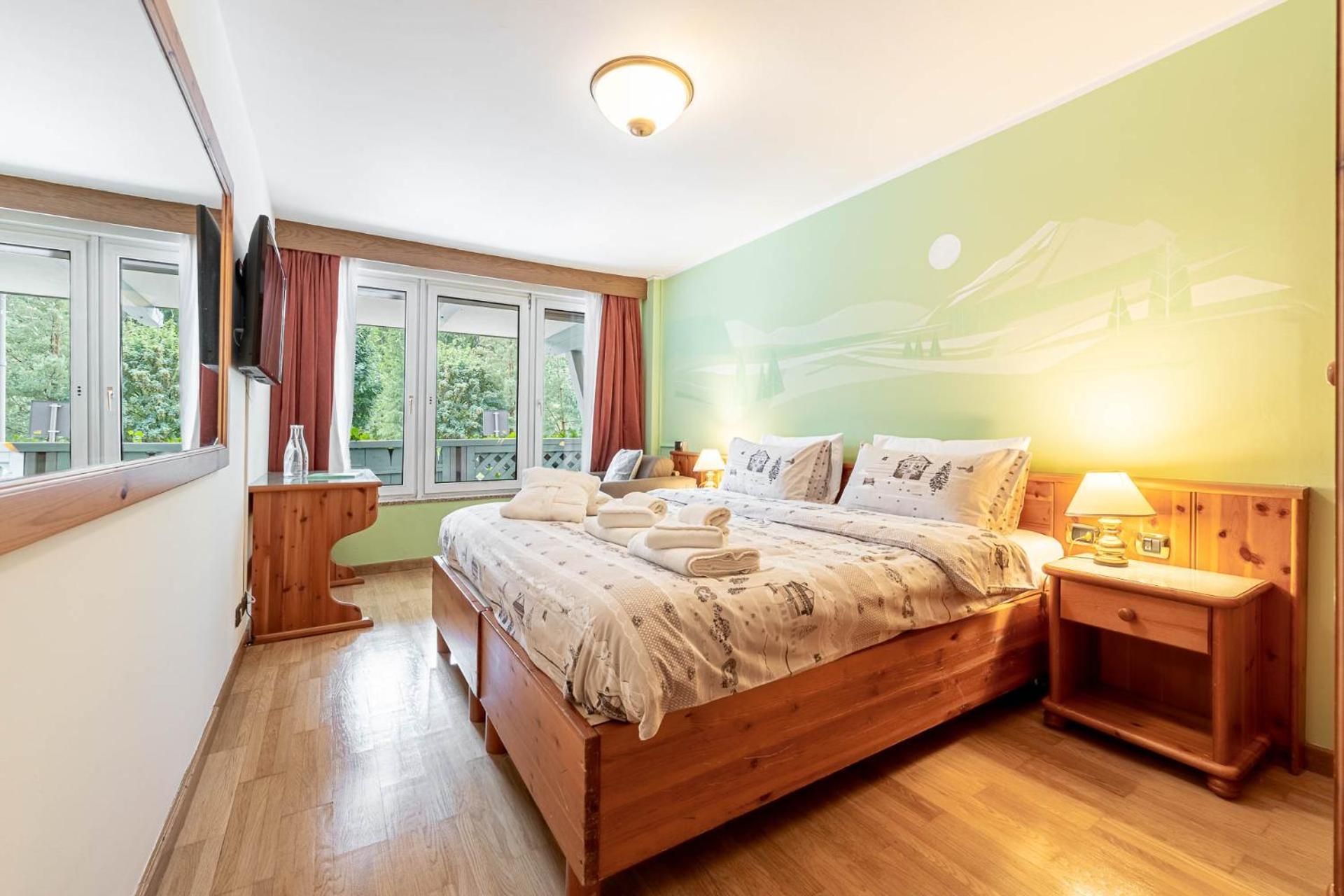 Hotel Dolomiti Schloss Canazei Luaran gambar